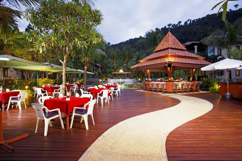 Khaolak Bayfront Resort Takuapa Exterior photo